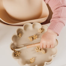 Load image into Gallery viewer, Rose – Lion Plate